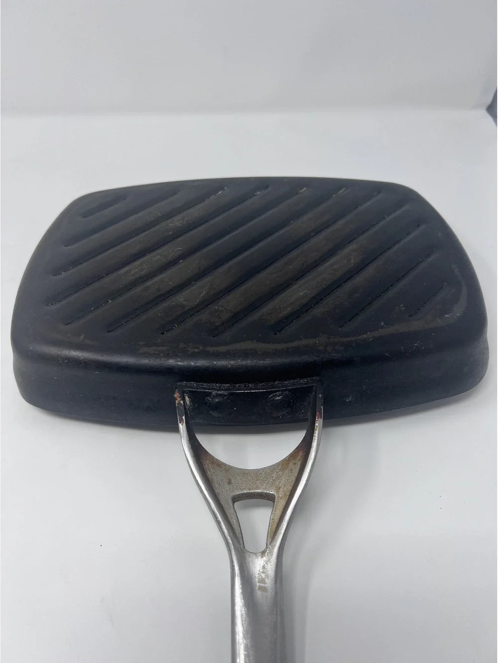 Calphalon Grill Pan with Lid and Trivet